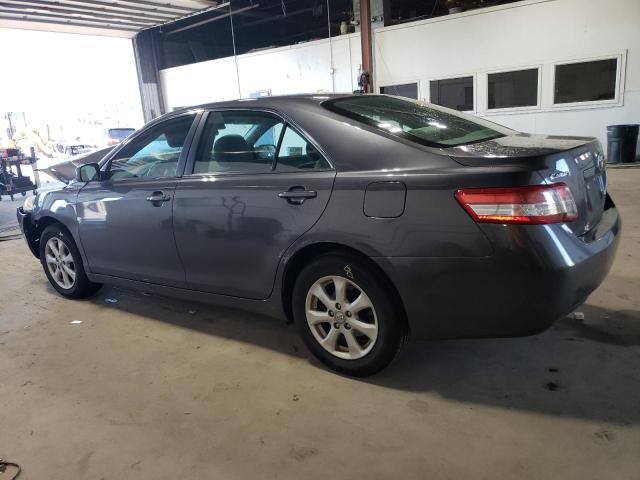 4T4BF3EK5BR129125 - 2011 TOYOTA CAMRY BASE Grau Foto 2