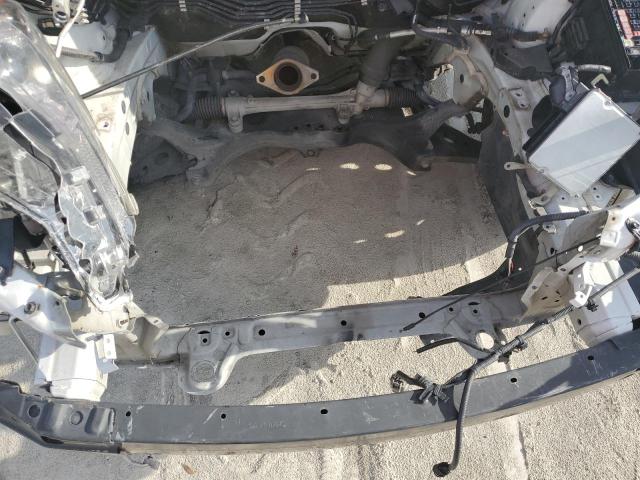 5YFBURHE1JP743615 - 2018 TOYOTA COROLLA L WHITE photo 11