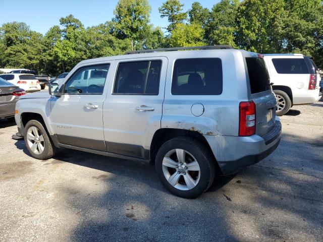 1J4NF1GB3BD129244 - 2011 JEP PATRIOT SPORT SILVER photo 2