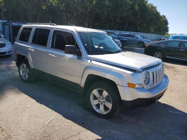 1J4NF1GB3BD129244 - 2011 JEP PATRIOT SPORT SILVER photo 4