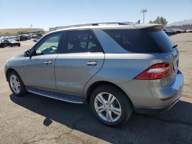 4JGDA5HB7CA007099 - 2012 MERCEDES-BENZ ML 350 4MATIC GRAY photo 2