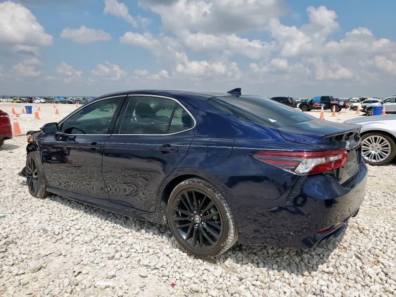 4T1K61AK3NU029369 - 2022 TOYOTA CAMRY XSE BLUE photo 2