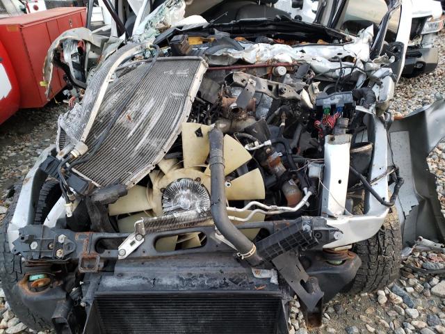 3C6UR5DL8GG151755 - 2016 RAM 2500 SLT 银色 照片 12