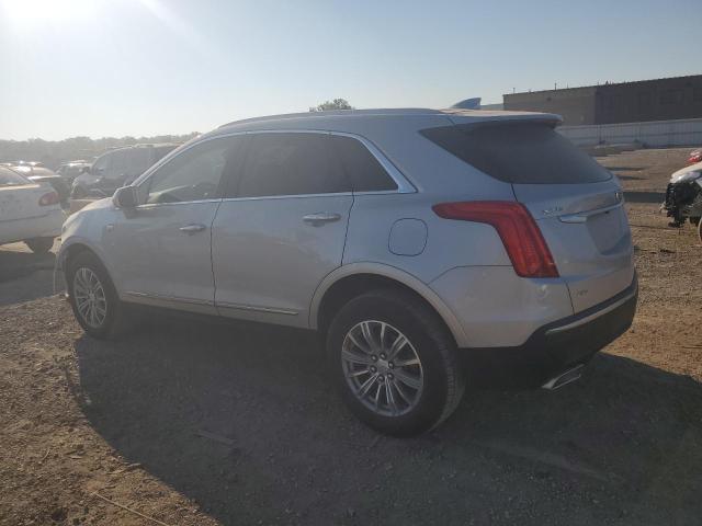 1GYKNDRSXHZ116359 - 2017 CADILLAC XT5 LUXURY SILVER photo 2