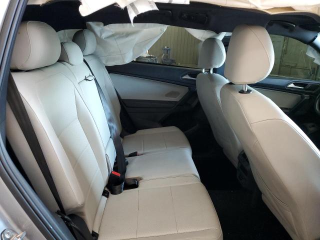 3VV2B7AX1KM147694 - 2019 VOLKSWAGEN TIGUAN SE Grau Foto 11