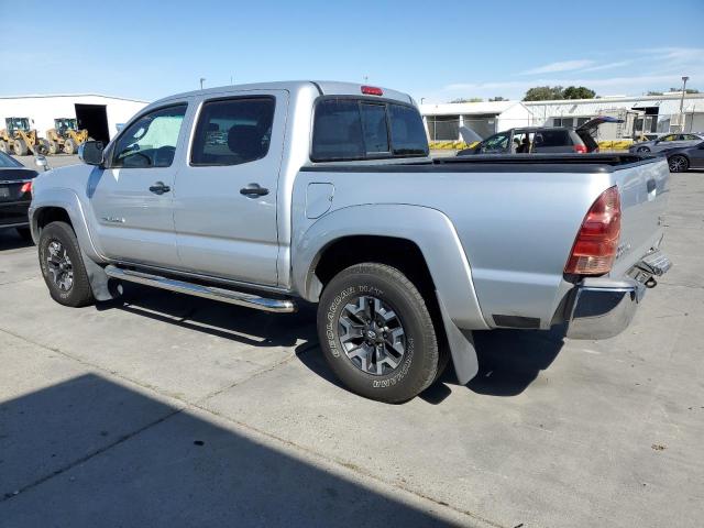 5TEJU62N97Z440555 - 2007 TOYOTA TACOMA DOUBLE CAB PRERUNNER SILVER photo 2