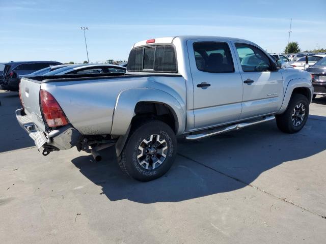 5TEJU62N97Z440555 - 2007 TOYOTA TACOMA DOUBLE CAB PRERUNNER SILVER photo 3