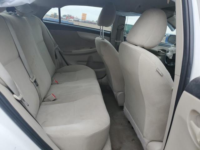 5YFBU4EE2DP206635 - 2013 TOYOTA COROLLA BASE Белый фото 10