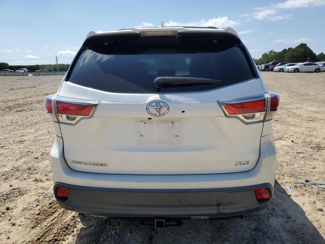 5TDKKRFH8FS089830 - 2015 TOYOTA HIGHLANDER XLE Beyaz fotoğraf 6