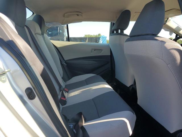 JTDBCMFE5R3058868 - 2024 TOYOTA COROLLA LE SILVER photo 10