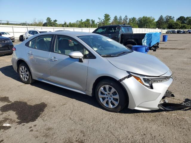 JTDBCMFE5R3058868 - 2024 TOYOTA COROLLA LE SILVER photo 4