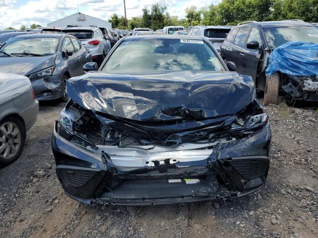 4T1S11AK4PU783236 - 2023 TOYOTA CAMRY SE NIGHT SHADE BLACK photo 5