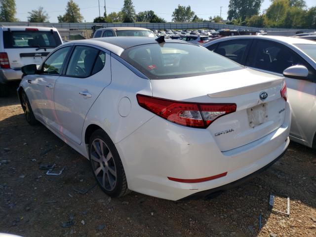 5XXGR4A68CG079709 - 2012 KIA OPTIMA SX WHITE photo 3