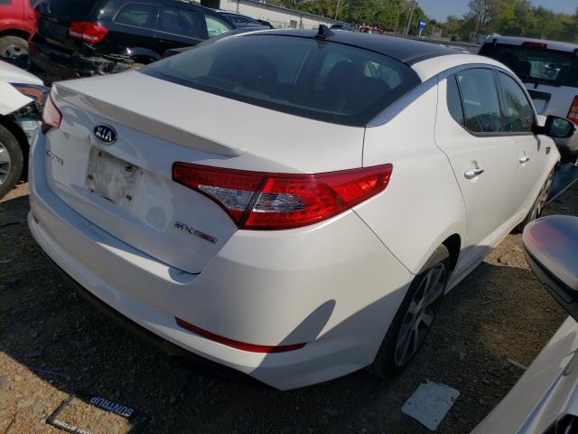 5XXGR4A68CG079709 - 2012 KIA OPTIMA SX WHITE photo 4