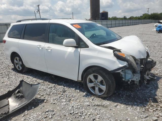 5TDKZ3DC5KS002038 - 2019 TOYOTA SIENNA LE 白色 照片 4