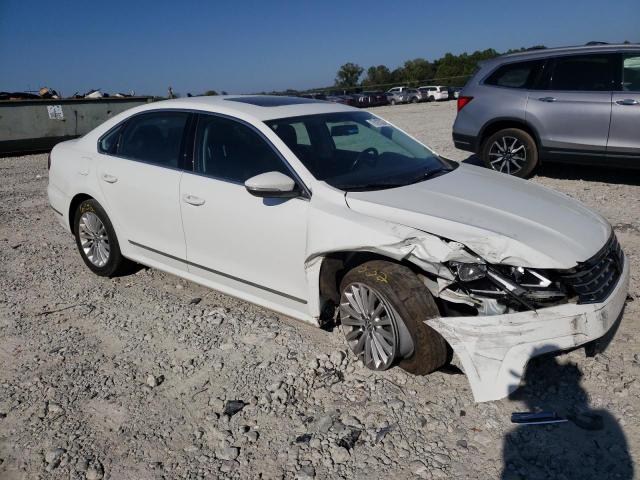 1VWBT7A34HC069685 - 2017 VOLKSWAGEN PASSAT SE WHITE photo 4