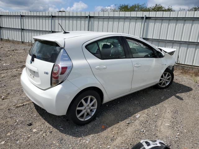 JTDKDTB33D1046671 - 2013 TOYOTA PRIUS C WHITE photo 3