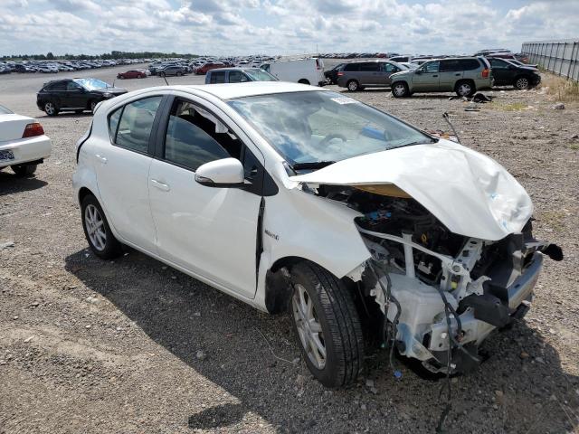 JTDKDTB33D1046671 - 2013 TOYOTA PRIUS C WHITE photo 4