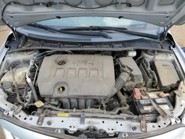 2T1BU4EE9DC113708 - 2013 TOYOTA COROLLA BASE Argent photo 11