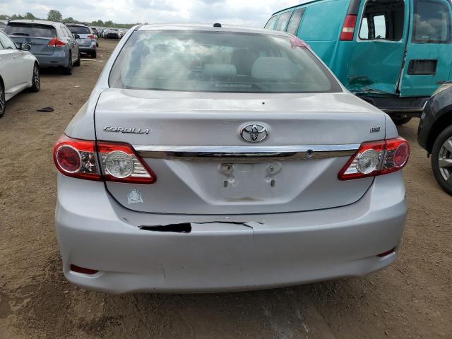 2T1BU4EE9DC113708 - 2013 TOYOTA COROLLA BASE Argent photo 6