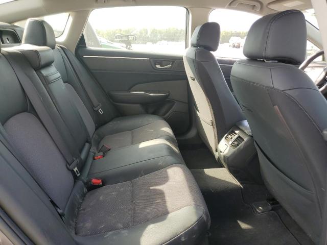 JHMZC5F12KC004076 - 2019 HONDA CLARITY SILVER photo 10