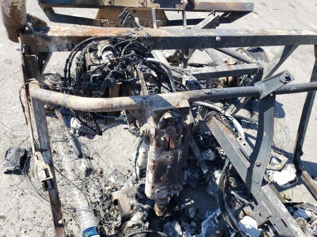 3JBPVAP26JJ000469 - 2018 CAN-AM MAVERICK XC 1000R BURN photo 8