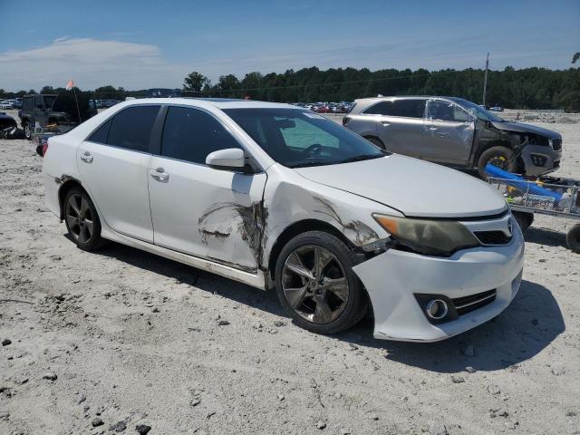4T1BK1FK7CU506435 - 2012 TOYOTA CAMRY SE WHITE photo 4