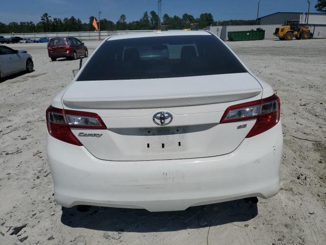 4T1BK1FK7CU506435 - 2012 TOYOTA CAMRY SE WHITE photo 6