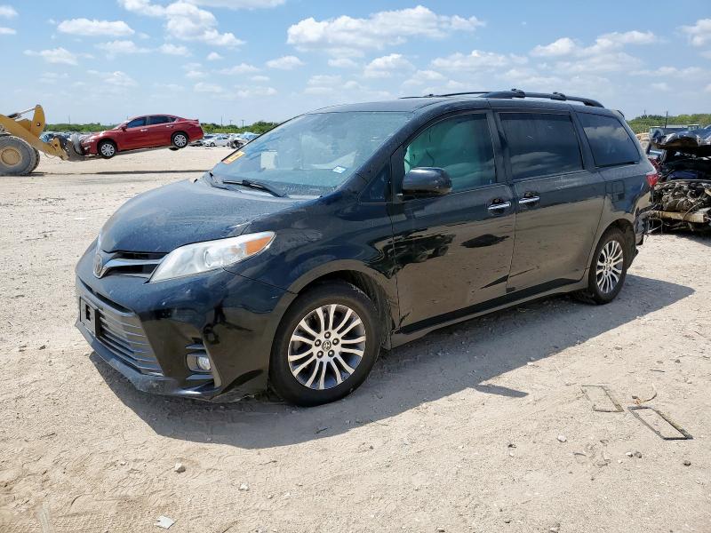 2020 TOYOTA SIENNA XLE, 