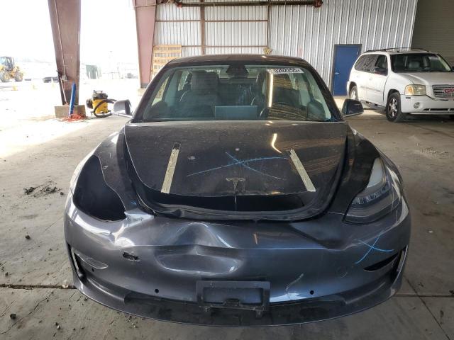 5YJ3E1EB2JF144487 - 2018 TESLA MODEL 3 Gri fotoğraf 5