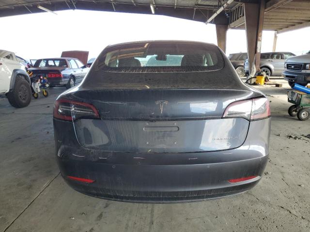 5YJ3E1EB2JF144487 - 2018 TESLA MODEL 3 Gri fotoğraf 6