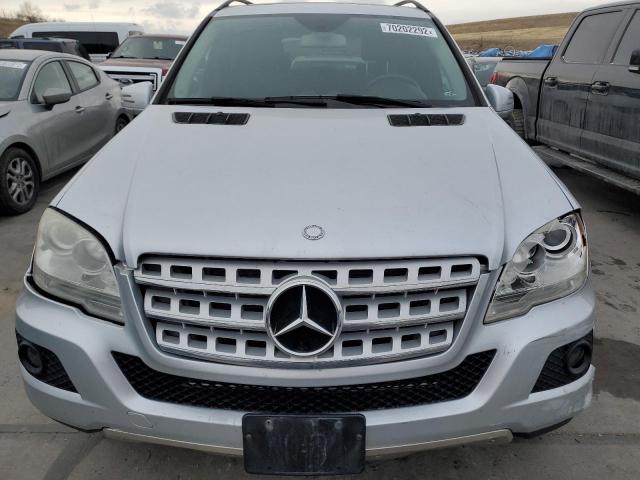 4JGBB8GB0BA656443 - 2011 MERCEDES-BENZ ML 350 4MATIC GRAY photo 5