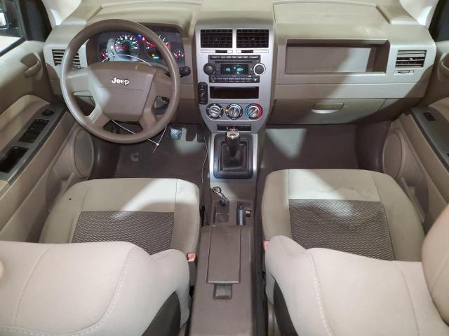 1J8FF47W77D180065 - 2007 JEEP COMPASS BEIGE photo 8