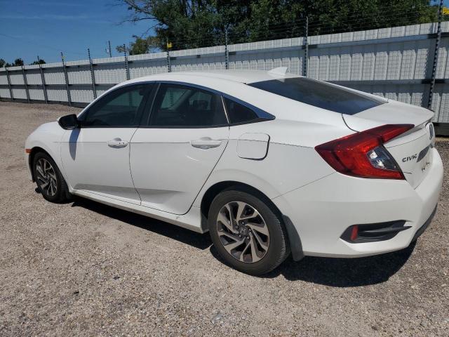 2HGFC2F70JH501888 - 2018 HONDA CIVIC EX WHITE photo 2