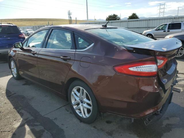 3FA6P0H72FR288402 - 2015 FORD FUSION SE MAROON photo 2