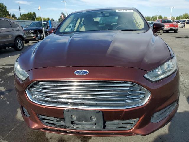 3FA6P0H72FR288402 - 2015 FORD FUSION SE MAROON photo 5