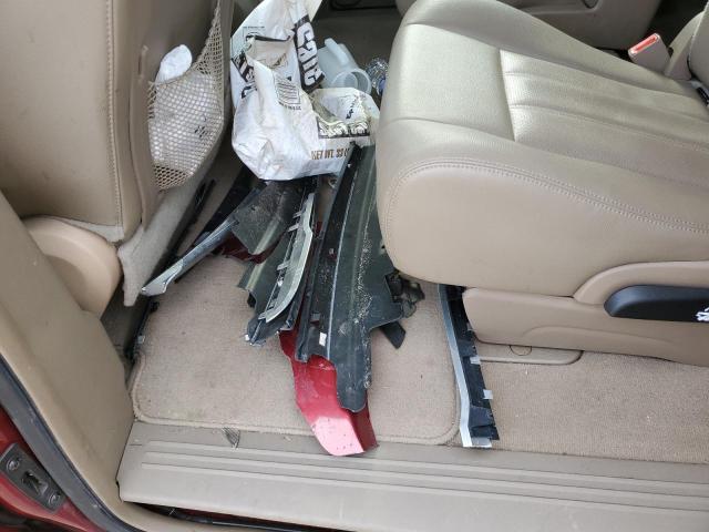 2C4RC1CG4GR240262 - 2016 CHRYSLER TOWN & COU TOURING L RED photo 13