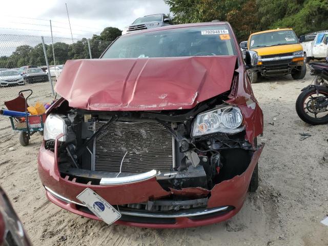 2C4RC1CG4GR240262 - 2016 CHRYSLER TOWN & COU TOURING L RED photo 5