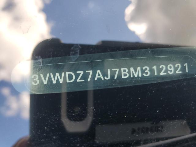 3VWDZ7AJ7BM312921 - 2011 VOLKSWAGEN JETTA SE WHITE photo 12