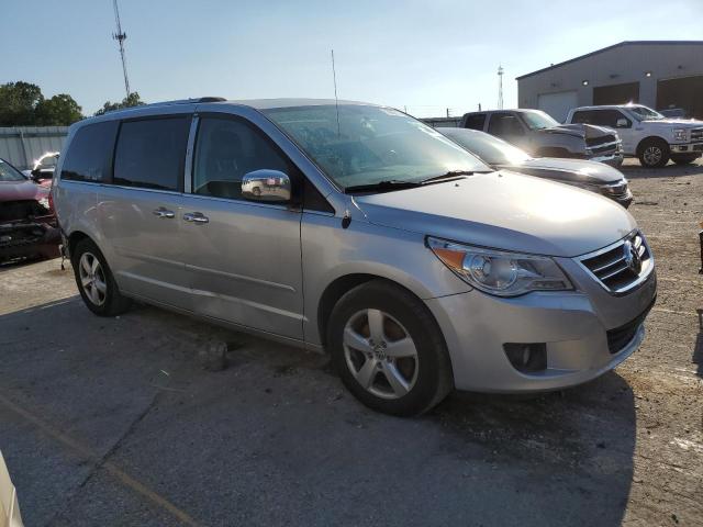 2C4RVADG5CR194220 - 2012 VOLKSWAGEN ROUTAN SEL PREMIUM SILVER photo 4