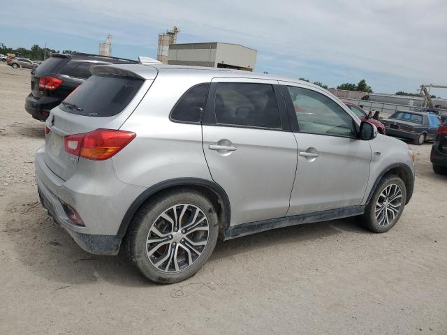 JA4AR3AU6KU011524 - 2019 MITSUBISHI OUTLANDER ES Արծաթագույն լուսանկար 3