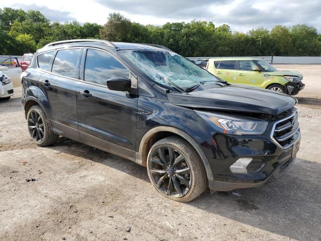 1FMCU9GD4JUB40508 - 2018 FORD ESCAPE SE 黑色 照片 4