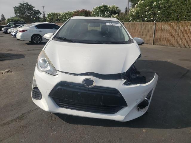 JTDKDTB37G1122638 - 2016 TOYOTA PRIUS C თეთრი ფოტო 5