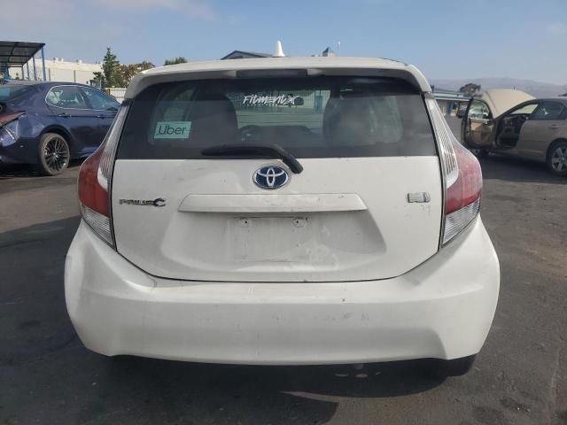 JTDKDTB37G1122638 - 2016 TOYOTA PRIUS C თეთრი ფოტო 6
