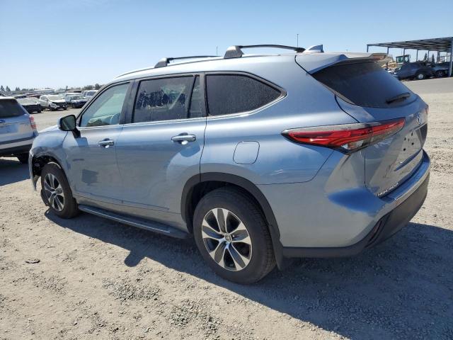 5TDKBRCH9PS116135 - 2023 TOYOTA HIGHLANDER HYBRID XLE SILVER photo 2