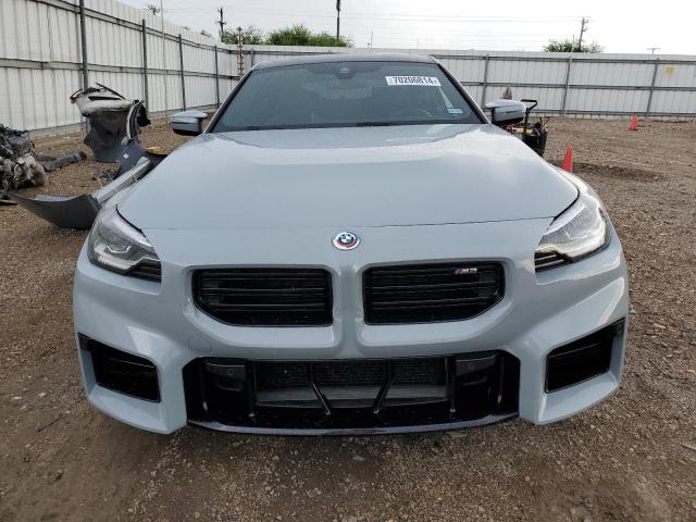 3MF13DM05P8D11918 - 2023 BMW M2 GRAY photo 5