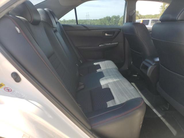 4T1BF1FKXFU062816 - 2015 TOYOTA CAMRY LE WHITE photo 10