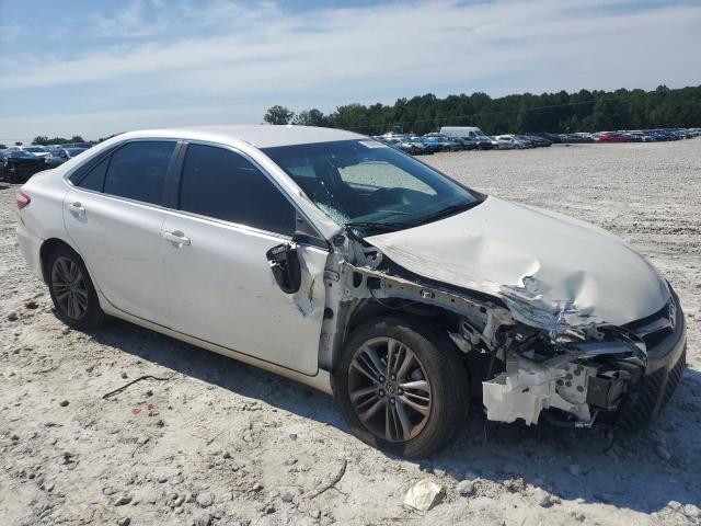 4T1BF1FKXFU062816 - 2015 TOYOTA CAMRY LE WHITE photo 4