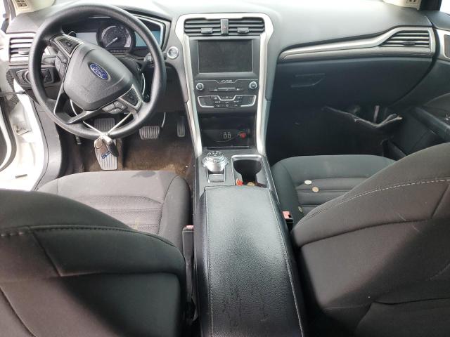 3FA6P0HD5KR283419 - 2019 FORD FUSION SE Білий фото 8