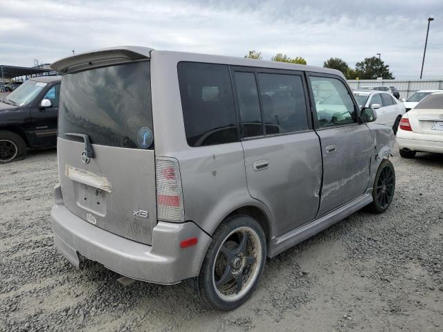 JTLKT334X40151860 - 2004 TOYOTA SCION XB GRAY photo 3